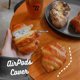 thumbnail image 4 of Funda para auriculares AirPods Pro, silicona suave de TPU elástica, divertida y elegante, con diseño de pan de croissant y simulación de comida, inalámbrica., 4 of 5