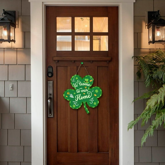 Holloyiver Saint Patrick's Day Welcome Door Sign, Shamrock Clover Lucky Hanging Door Decor St. Patrick's Day Wood Wreaths Front Door Decorations for Paddy's Irish Outdoor Farmhouse,10.4 x 10.4Inch