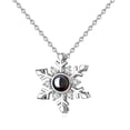 thumbnail image 4 of Collar Qarigey con colgante de copo de nieve de Metal para mujer plata, 4 of 6