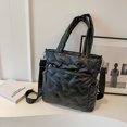 thumbnail image 4 of Bolso Tipo Cartera Informal Acolchado JShteea Con Entramado Con Asa Superior negro, 4 of 9