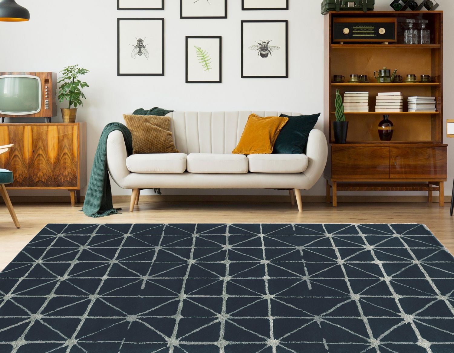 Tapis en Laine Aspire Triangle marine et ivoire de 8 pi x 11 pi