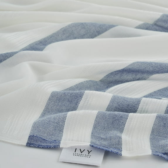 Salem Kavak Beach Towel