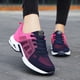 thumbnail image 4 of Zapatillas deportivas transpirables con amortiguación de aire para mujer, 4 of 5