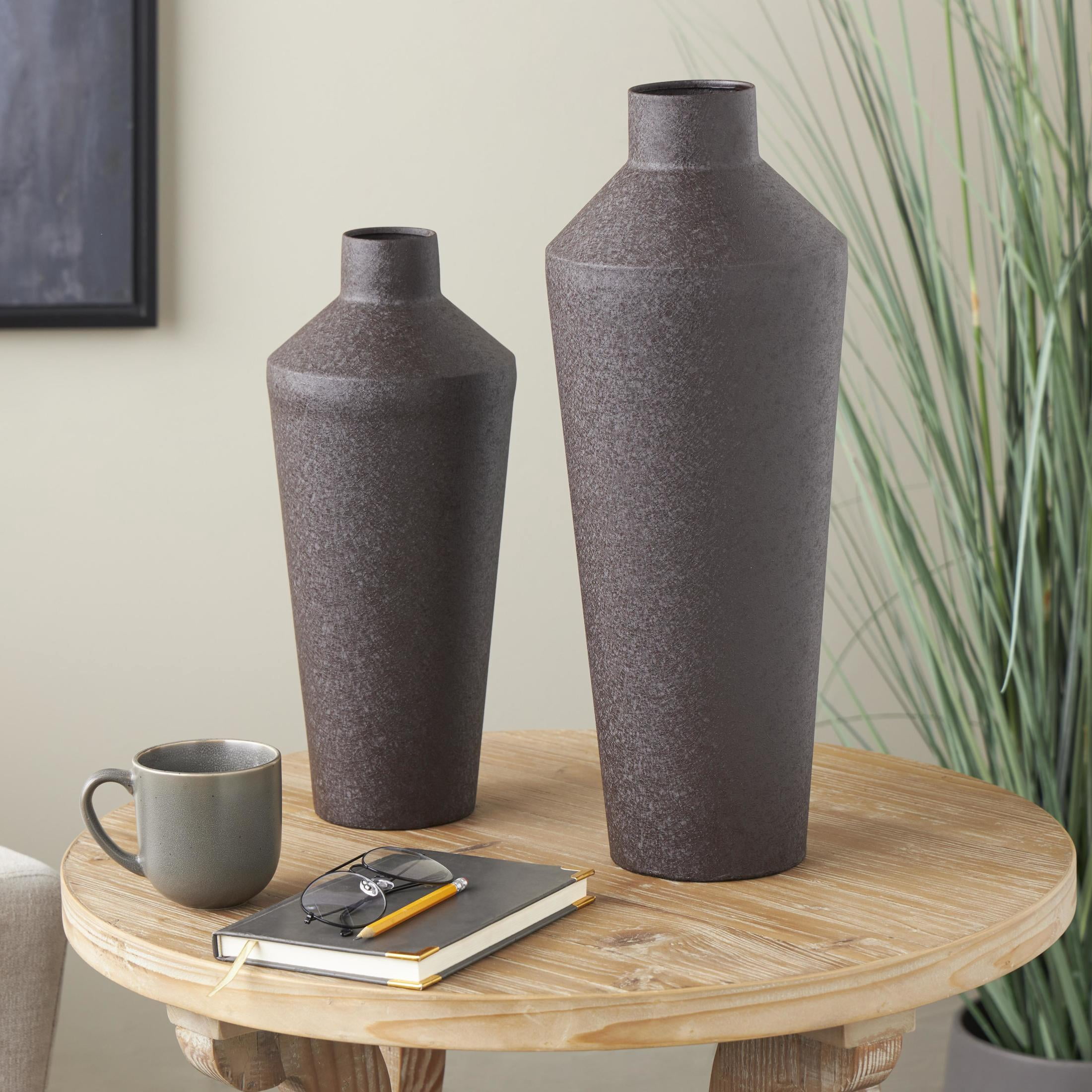 DecMode 20", 16"H Textured Tapered Black Metal Vase, Set of 2