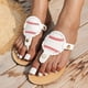 thumbnail image 4 of Sandalias de mujer, chanclas con estampado de béisbol, zapatillas de playa, plataforma plana de verano, zapatos ortopédicos con soporte para el arco Wmkox8yii  ytu9826, 4 of 9