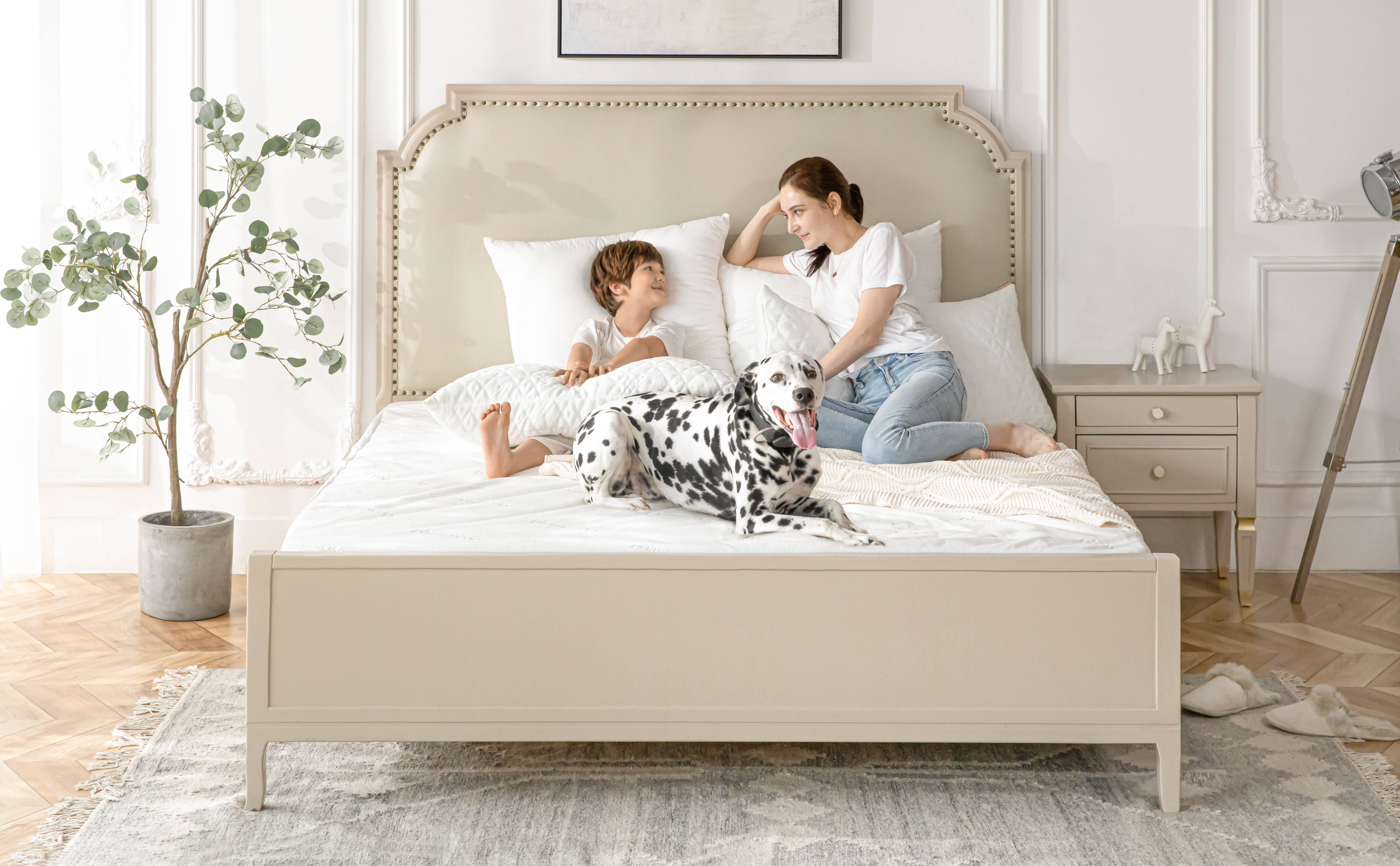 Waterproof 3D Air Cooling Mattress Cover, 18" Deep Pocket Mattress Protector for Comfort, Noiseless, King Size