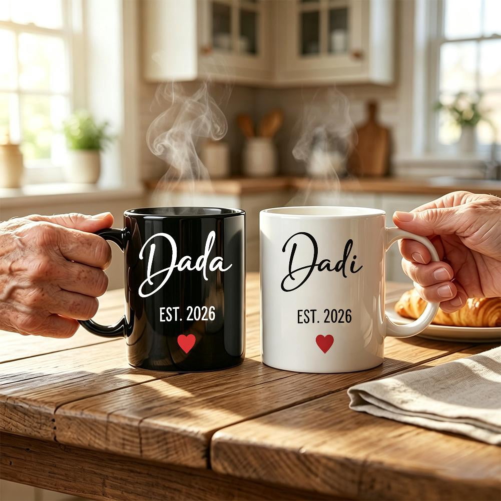 “Dada & Dadi Est. 2026” Commemorative Mug Set — Exclusive Coffee Cups for Mother’s Day & Father’s Day, a Cherished Keepsake for New Grandparents, and a Special Mug for Announcing the Baby’s Arrival