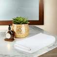 thumbnail image 5 of Toalla de Baño Extragrande GILA Essentials Paquete de 2 Blancas 170 x 90 cm, 5 of 5