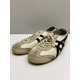 thumbnail image 2 of US9 Onitsuka Tiger Low-Cut Sneakers/Wht/1183B391, 2 of 5