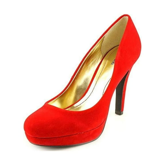 Style&Co Women's Tarah Velvet Platform Pumps in Rouge Size 8