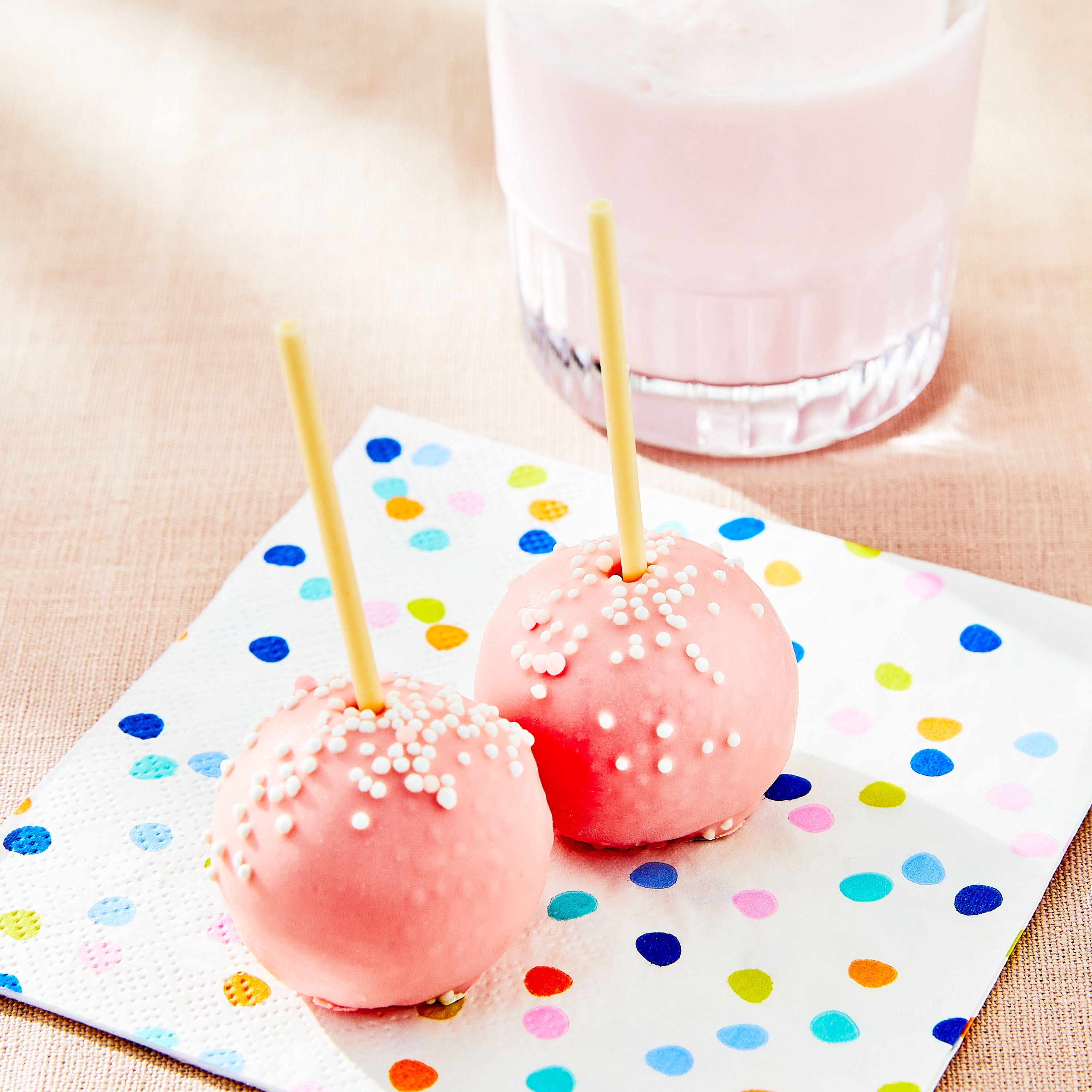 Marketside Vanilla Flavored Cake Pops, 2.6 oz, 2 Count (Shelf Stable)