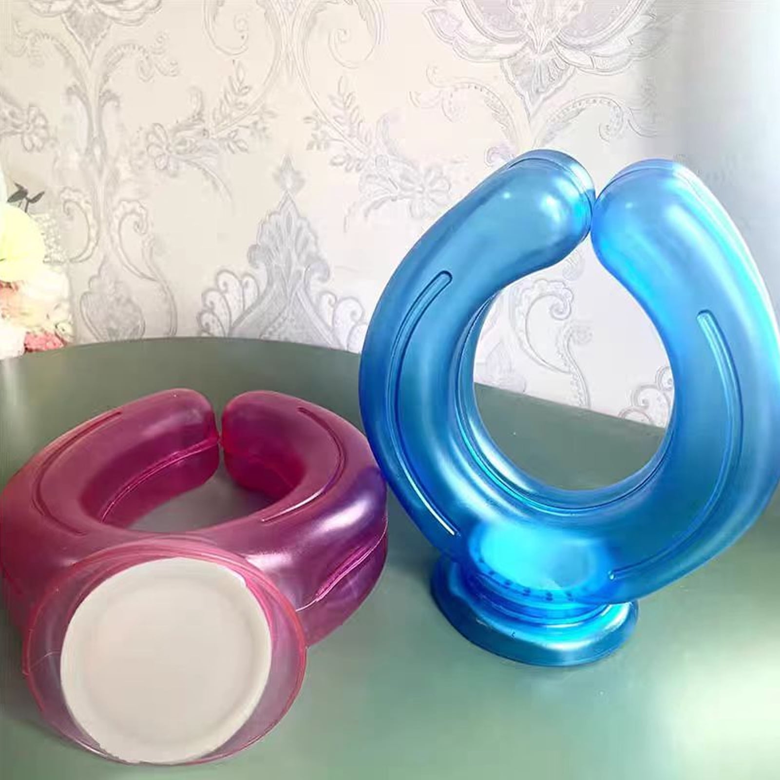 OIUR Neck Cooling Ice Pack with Velvet Cover U-shaped Cold Hot Compress Water Filled Bag Leak-proof PVC Summer Wearable Neck Cooling Tube Wrap Collar