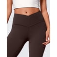 thumbnail image 4 of Pantalones CRZ YOGA Butterluxe tiro alto con cruz en V y pierna acampanada 79 cm, 4 of 4