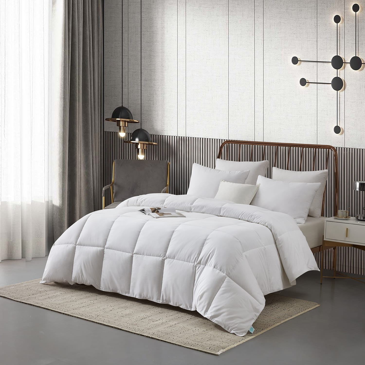 Layla Down Alternative Comforter | All Season Duvet | Premium