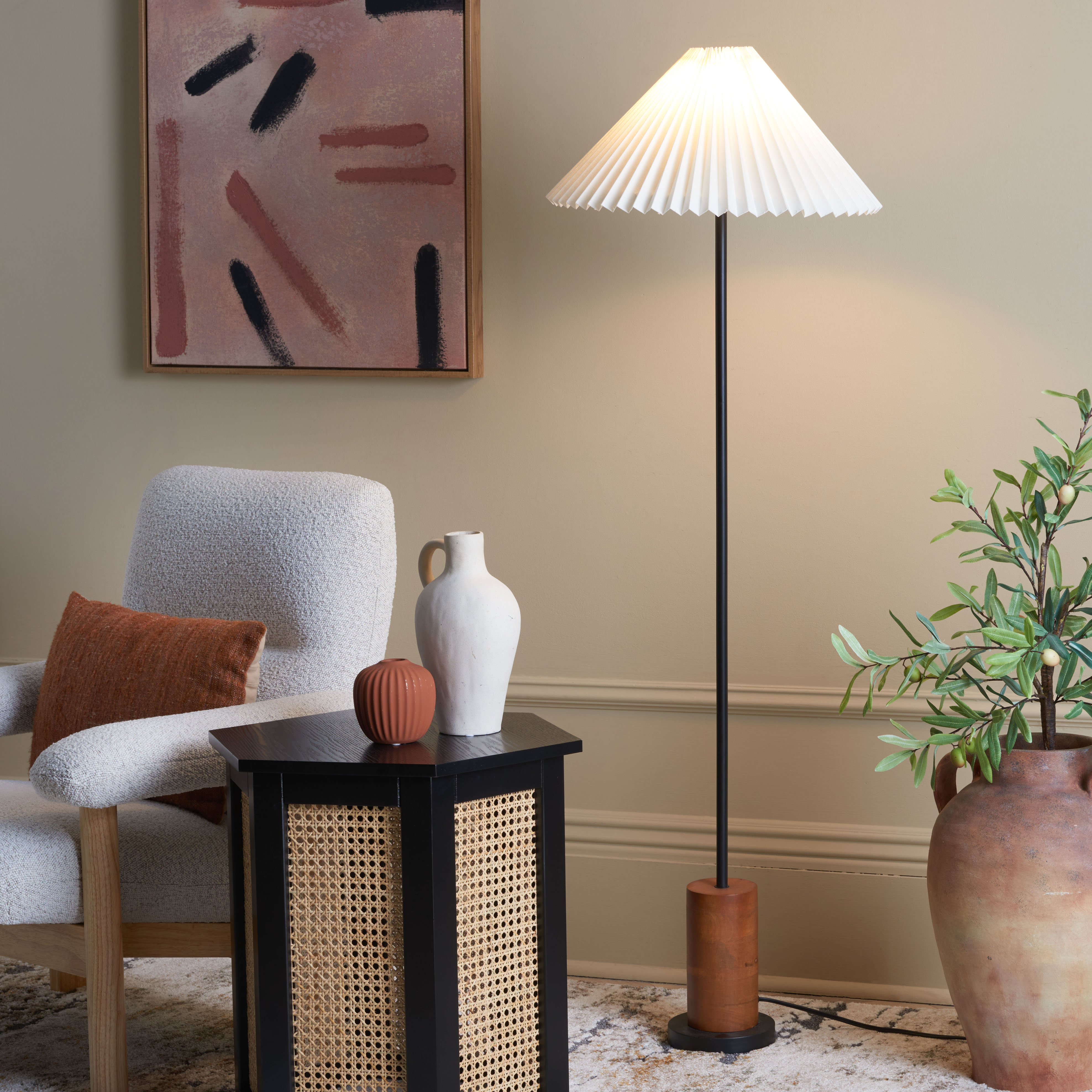 Safavieh Willa 55" Mid-Century Walnut/Black Floor Lamp