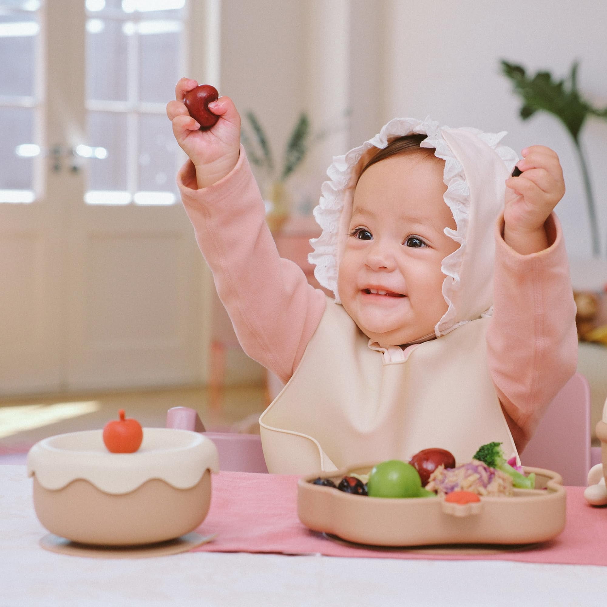 Brown Silicone Feeding Set for Baby Self-Feeding and Solids Introduction