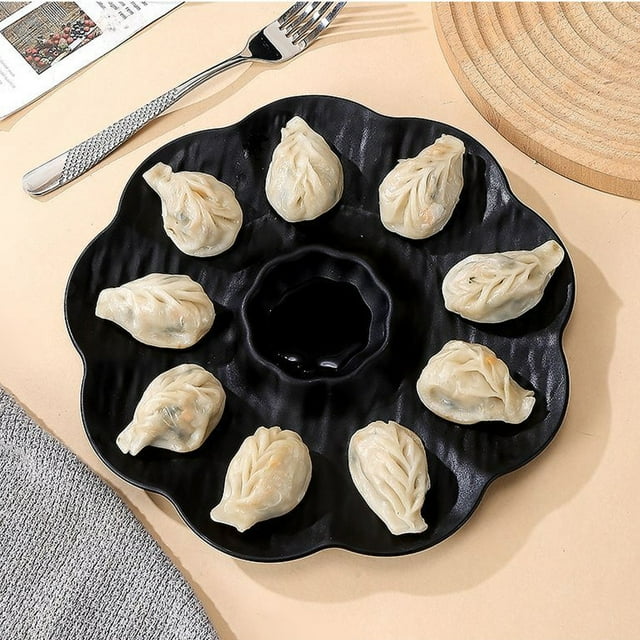 Platos de plástico para dumplings con compartimentos para salsa • Platos cuadrados de aperitivos de 9,25" para sushi, gambas y aperitivos • Pack de 1 en negro, beige o blanco