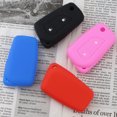 thumbnail image 4 of Funda de silicona para llave de coche, funda protectora para llavero de 2 botones para Toyota Aygo, Yaris, Highlander, Camry, RAV4, 4 of 5