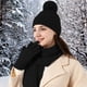 thumbnail image 4 of Set de guantes de bufanda para mujer con gorro de invierno | Combinación de punto acrílico de 3 piezas | Guantes antideslizantes con pantalla táctil | Bufanda larga con patrón retorcido | Beanie |, 4 of 6
