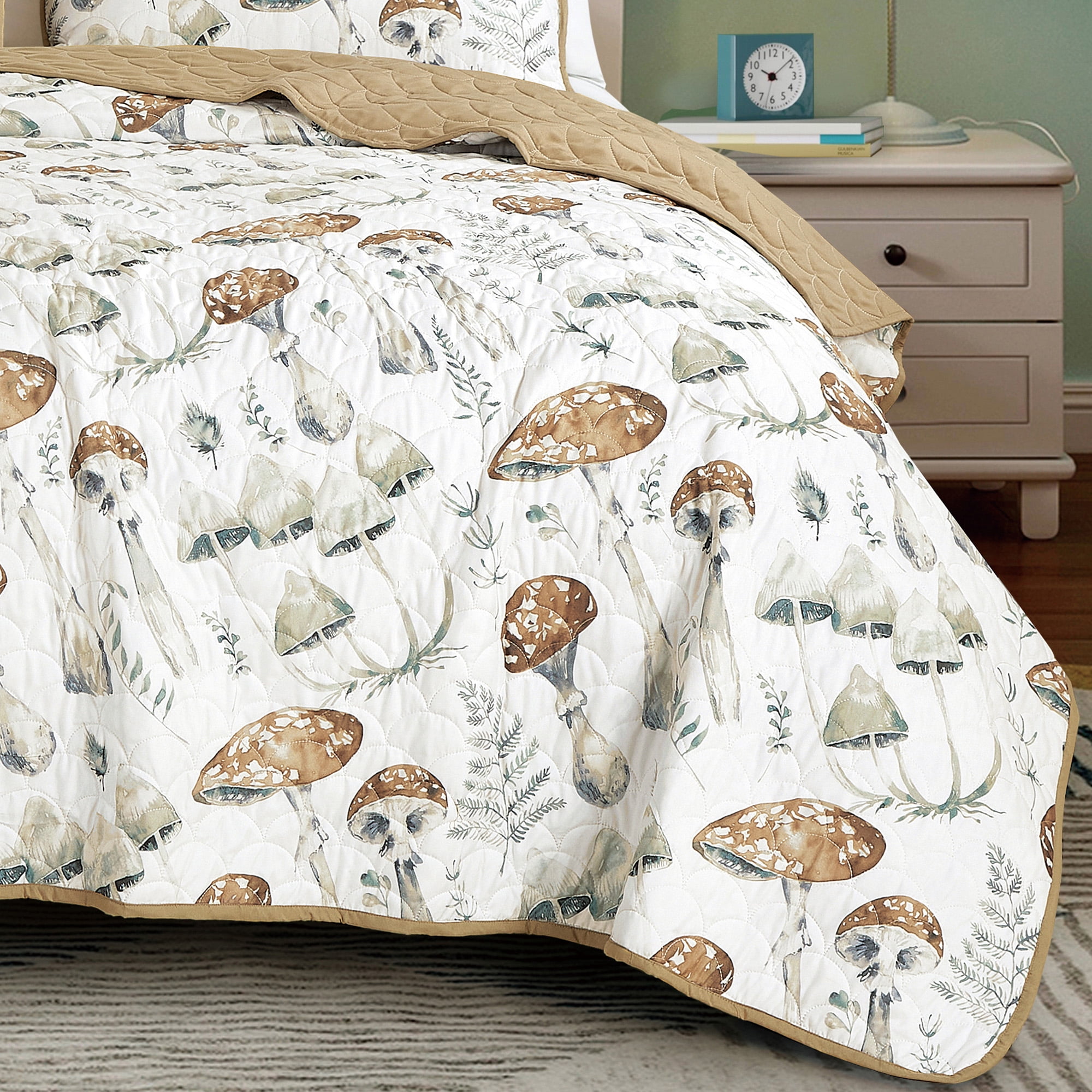 Evjk 3-Piece Decorative Lightweight Bedspread Set – Soft, Microfiber with Classic Print, Queen