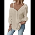 thumbnail image 1 of Blusa Asimétrica con Hombros Descubiertos y Larga Abotonada para Mujer, Color Albaricoque S, 1 of 6