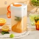 thumbnail image 1 of Hervidor de Agua con Tapa - Jarra de Plástico de 1,8 L para Bebidas Frías/Calientes, Limonada, Té Helado, Cócteles, Blanco y Naranja, Apto para Uso Alimentario, Resistente a La Temperatura, 1 of 6