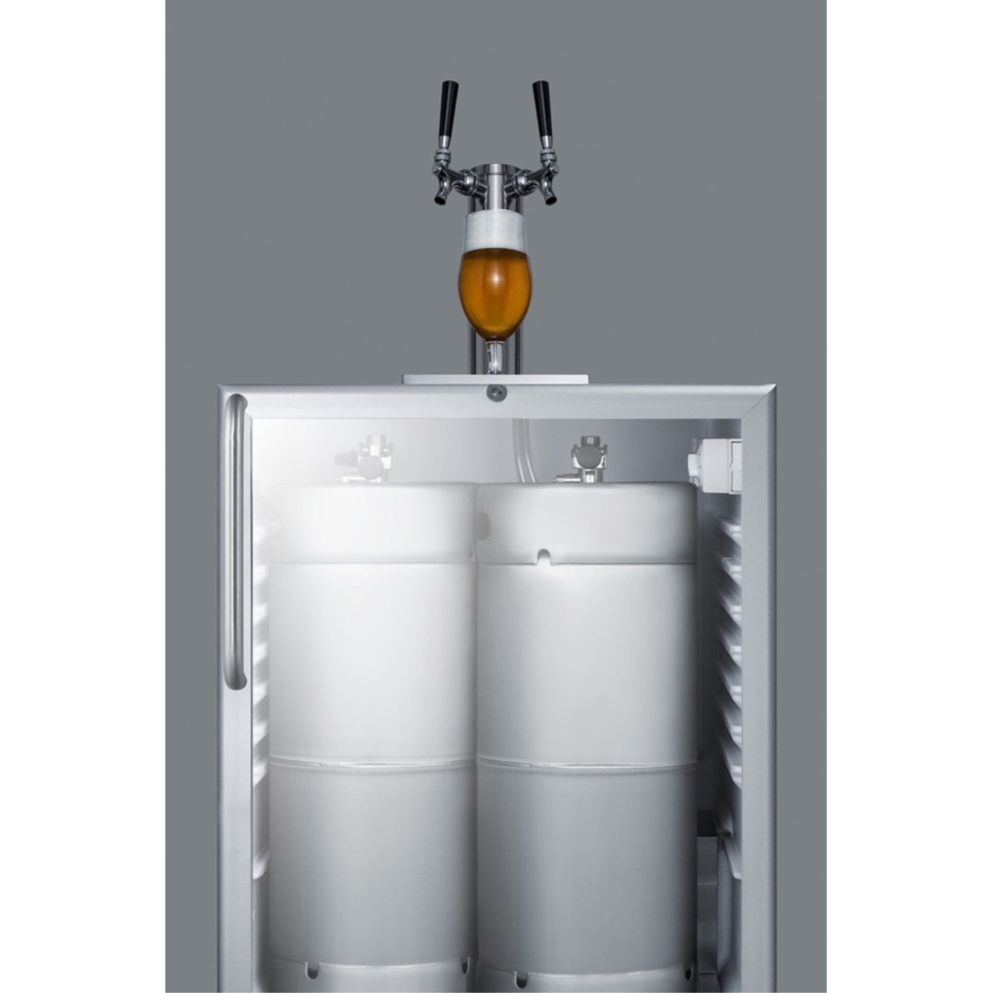 Summit Sbc56gbicssada 24" Wide 5.5 Cu. Ft. Built-In Commercial Double Tap Ada Kegerator -