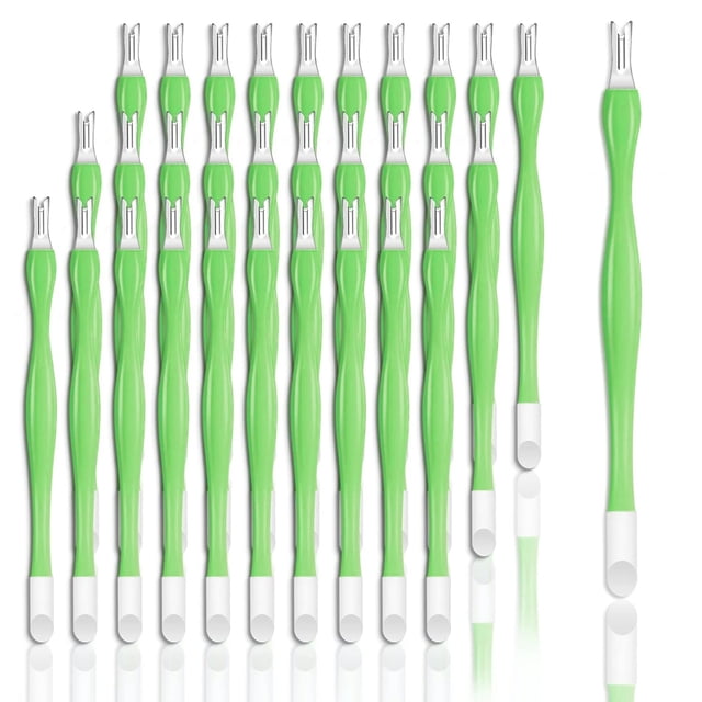 30 Piezas Removedor de Cutículas de Uñas Mango de Plástico Empujador de Cutículas Limpiador de Uñas de Goma Doble Cabeza Tenedor de Cutículas de Piel Muerta Herramientas de Arte de UñasVerde