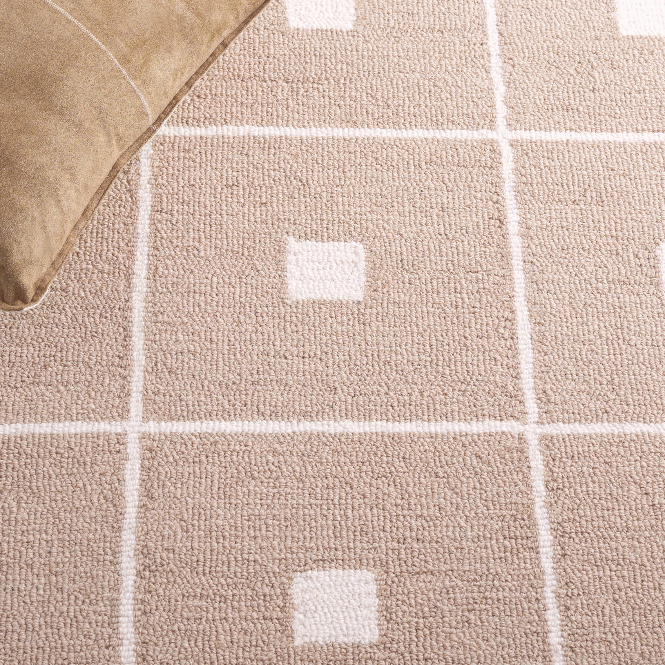 SAFAVIEH Martha Stewart Micro Loop Area Rug, Beige/Ivory, 5' x 8'