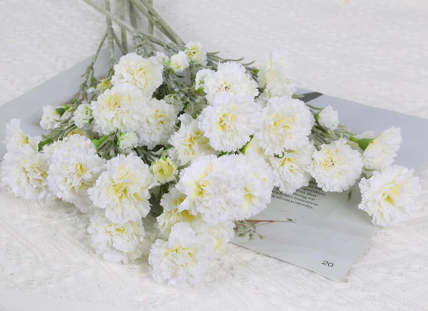 7.56in White Carnations Artificial Flowers 5heads Carnations Flowers Silk Flowers White Flowers Fake Flowers for Wedding Mother Home Office Decoration(White)