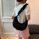 thumbnail image 4 of Bolso tote de nube para mujer, bolsos para axilas de moda de verano, bolso de hombro sólido (negro), 4 of 7