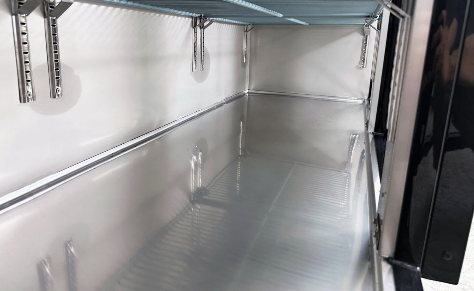 72 in. 3 Glass Door Commercial Back Bar Cooler, 19.6 Cu.Ft ，Beer Fridge, Under Counter Refrigerator