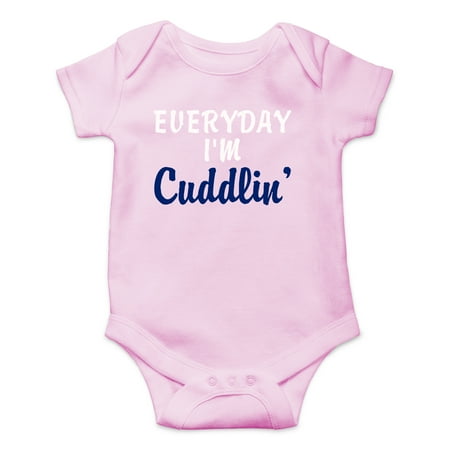 

Everyday I m Cuddlin - Funny Parody The Cuddle Is Real - Cute One-Piece Infant Baby Bodysuit