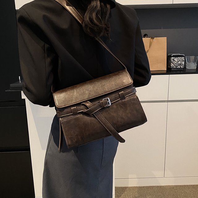 Bolso Hombro Con Cuerpo Cruzado Versátil La Aleta para Mujeres Grandes Capacidad Pumas Compra Cuero