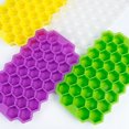 thumbnail image 3 of FLhrweasw Bandeja Hielo en Forma Panal 37 Celdas Con Tapa Caja para Hielo Molde Color Aleatorio, 3 of 9