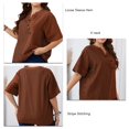 thumbnail image 4 of Top de manga corta para mujer, blusa con cuello en V, costura a rayas, decoración de botones, Top holgado informal de verano, rojo ladrillo XXXL, 4 of 5