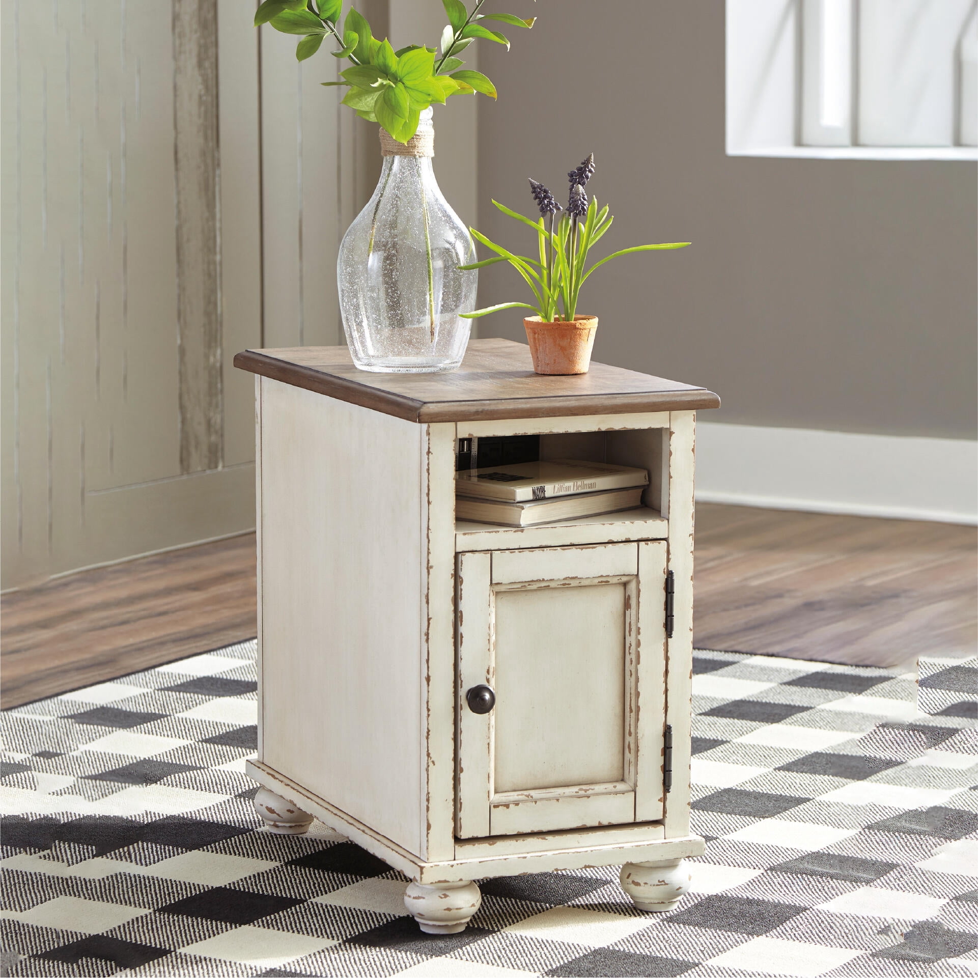 Signature Design by Ashley Realyn Chairside End Table with USB Charging - Farmhouse White/Brown