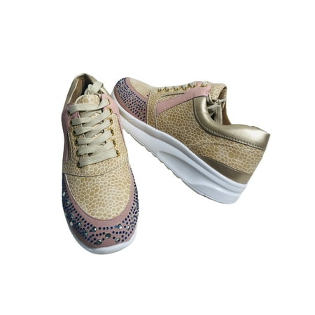 nike round toe trainers