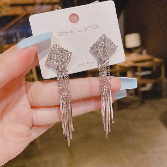 Pendientes de borla de estrella y luna de aguja de plata S925 para mujer, exquisita y romántica, joyería de moda, regalo de fiesta, venta al por mayor, nueva tendencia