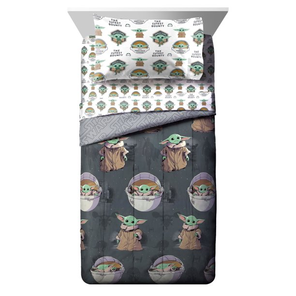 Star Wars Baby Yoda 'The Child' 5 Piece Twin Bed Set with Bonus Tote