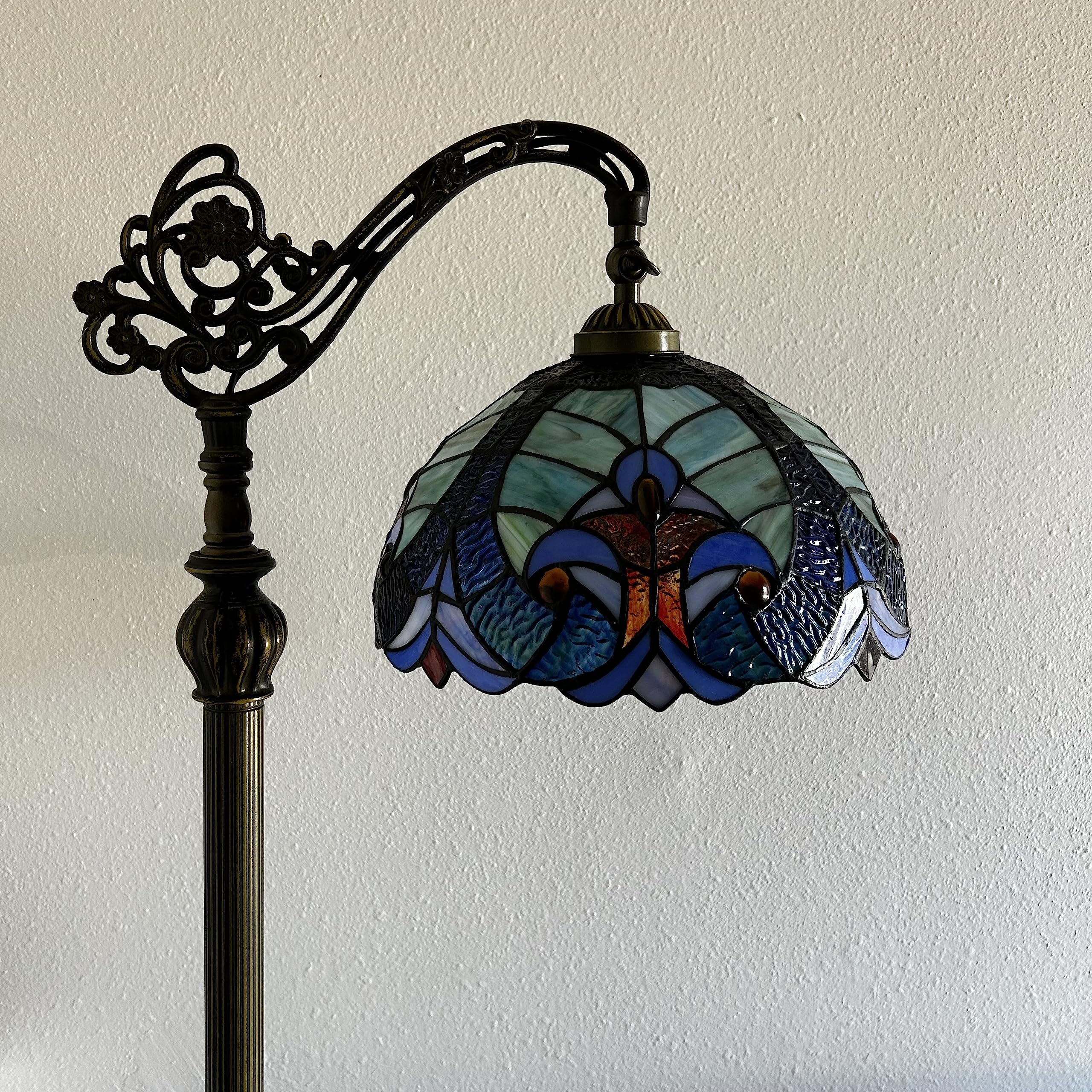 Enjoy Décor Lamps Tiffany 1-Light Tiffany Style Adjustable LED Floor Lamp with Stained Glass Bowl Shade
