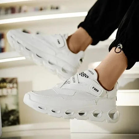 

Men‘s Solid Color Lightweight Running Shoes Blade Type Shoes