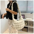 thumbnail image 1 of Bolso tote acolchado para mujer | Bolso grande de nailon con forro acolchado de algodón | Amplio cierre de cremallera de 32 x 30 cm | Cómoda correa ancha | Ideal para ir de compras, trabajar,, 1 of 3