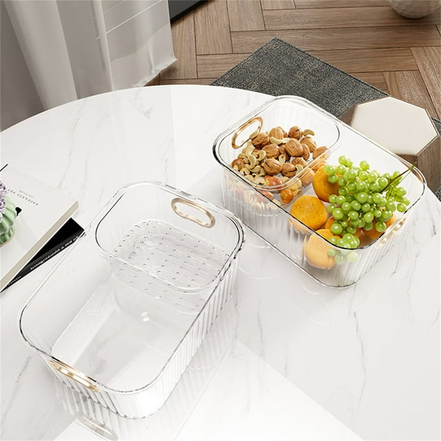 xihbxyly aspiradora robot 3 en 1 con turbina, barredora automática de cubos de basura, silenciosa, limpieza eficiente del hogar, ideal para suelos duros, alimentación por usb. Descripción basada en el título: dispositivo color blanco de perfil bajo diseñado para limpieza de suelos duros, superficie superior lisa y bordes redondeados según especificación; fondo doméstico con piso de madera y alfombra. A menudo usado también para mantener áreas debajo de muebles bajos.