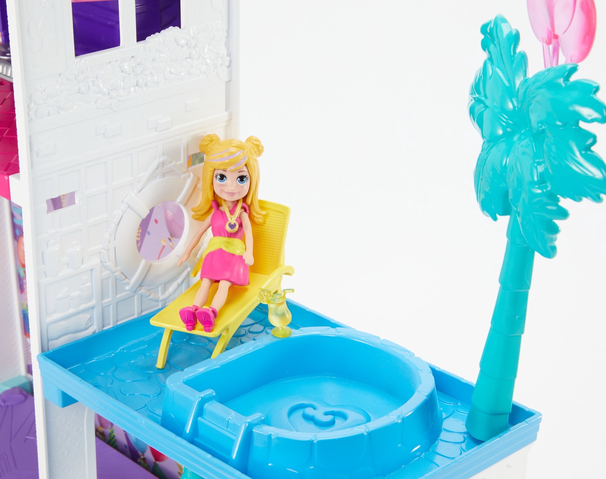 Polly Pocket Poppin' Party Pad Is a Transforming Playhouse!