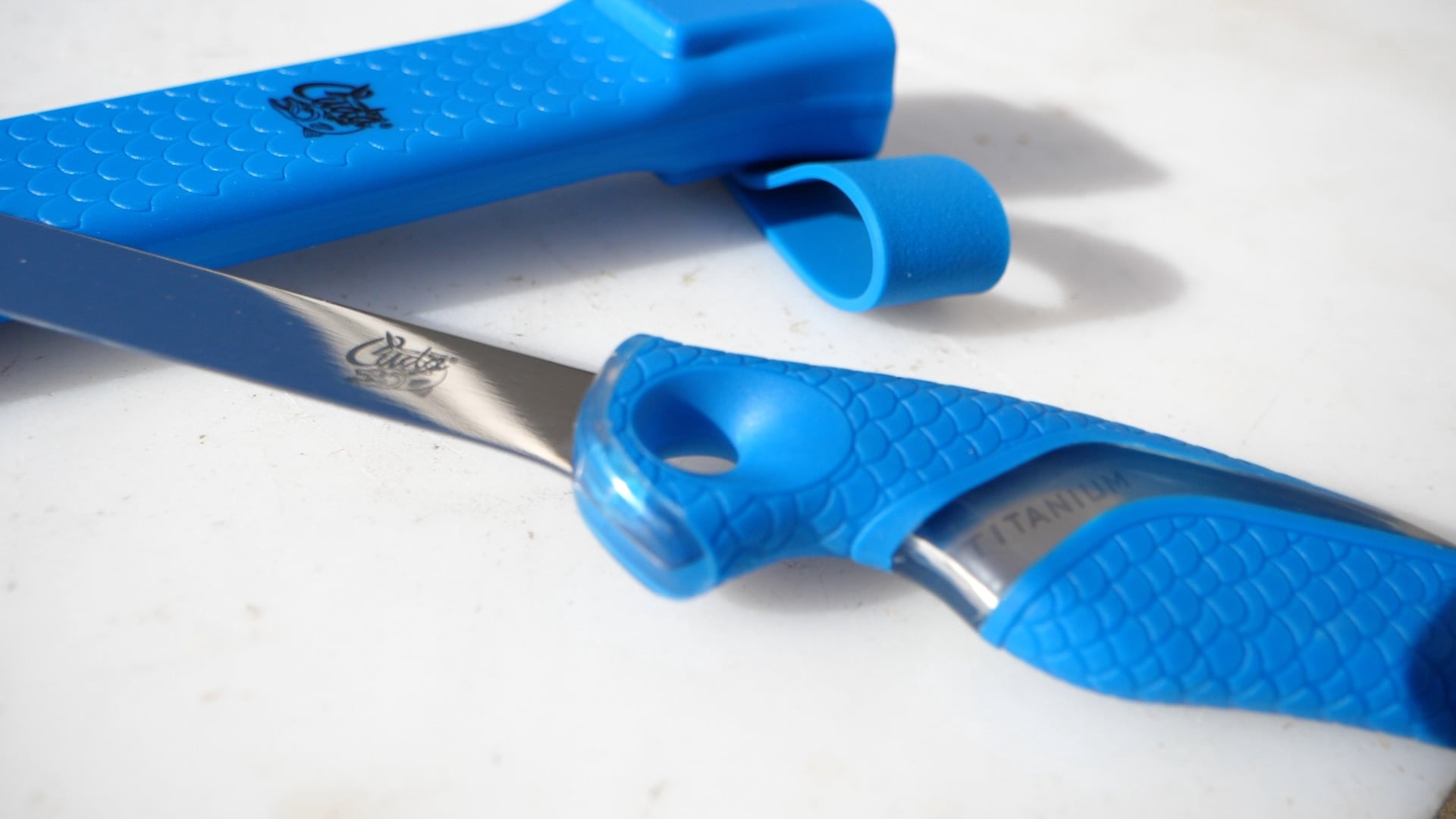 Cuda Flex Fillet Knife, 7", Titanium Bonded with Sheath, for Freshwater Fishing, Blue, 1-Count