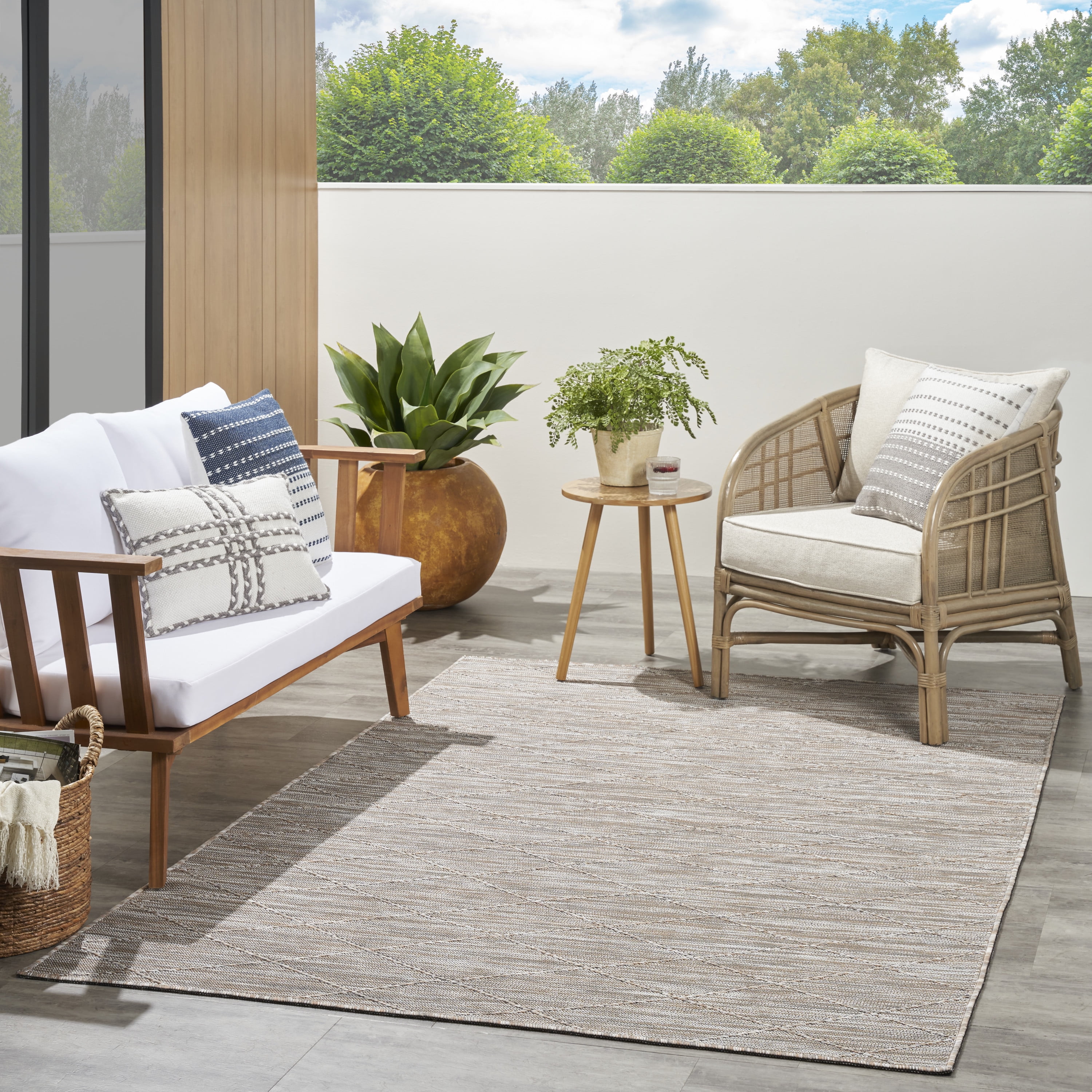 Nourison Washable Solutions Indoor/Outdoor Grey/Mocha 5' x 7' Area Rug (5x7)