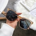 thumbnail image 2 of Gafas de sol resistentes a los rayos UV para hombre y mujer, lentes de sol de diseñador de marca Vintage, pequeñas, rectangulares, UV400, 2 of 3