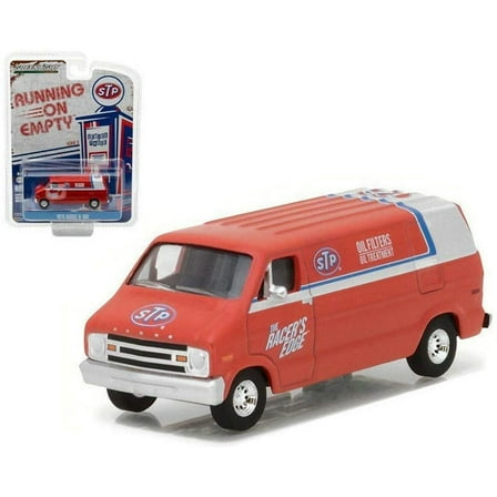 Greenlight 1:64 STP Running on Empty Series 3 1976 Dodge B-100 41030-C