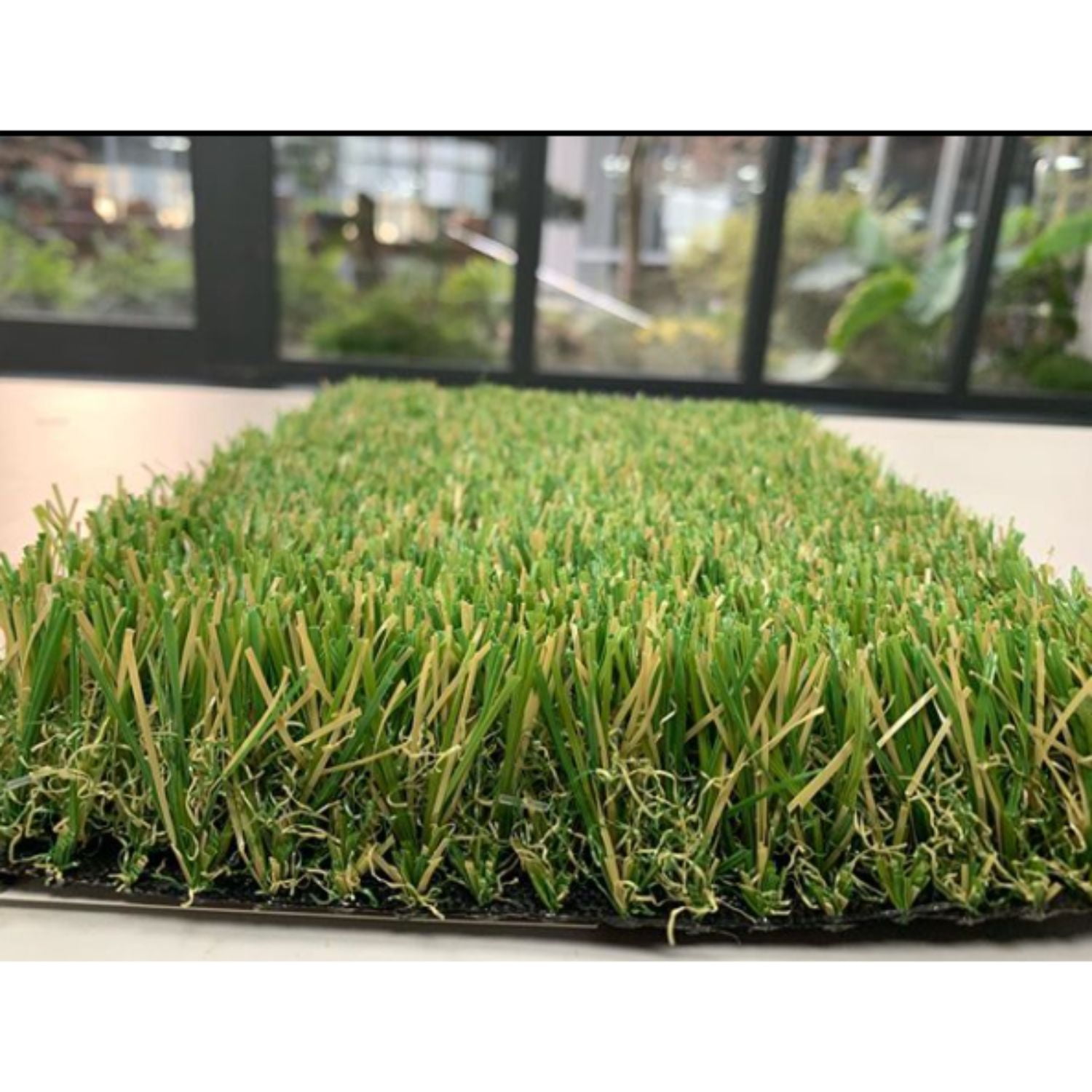 fake lawn for dogs to pee on